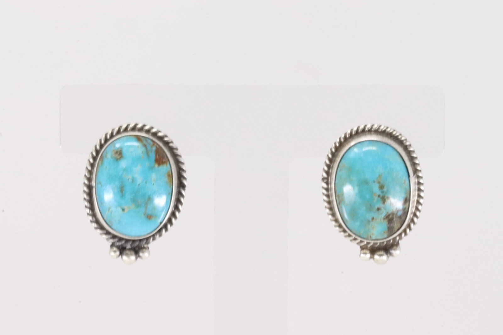 Native America Navajo Sterling Silver Kingman Turquoise Post Earring's By Theresa Smith.: This is a Native America Navajo Sterling Silver Kingman Turquoise Post Earring's By Theresa Smith.
