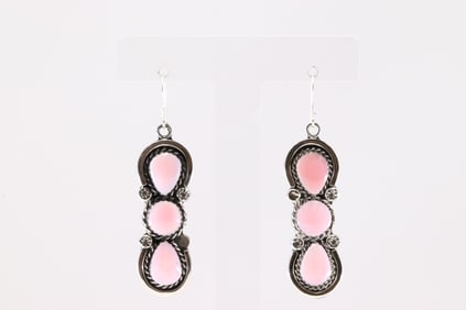Native America Navajo Sterling Silver Pink Conch Dangling Earring's By Marie Bahe.