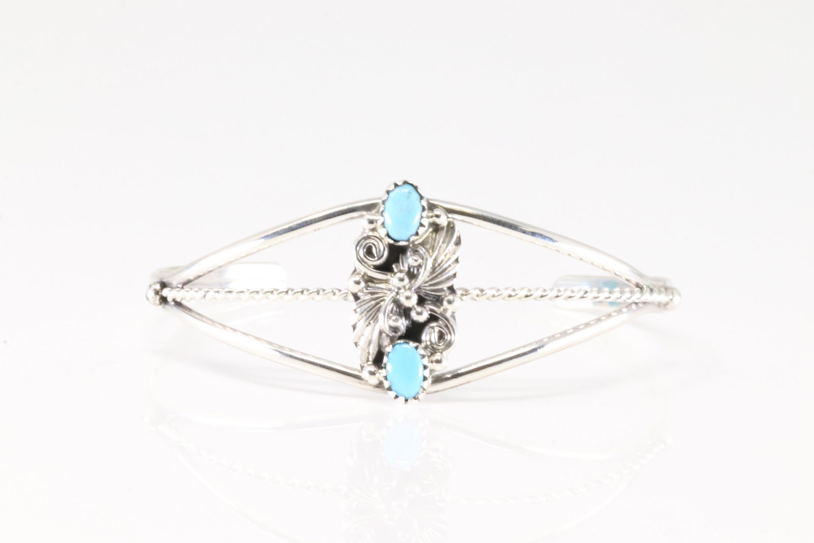 Native America Navajo Sterling Silver Turquoise Bracelet Cuff By Harris Largo.: This is a Native America Navajo Sterling Silver Turquoise Bracelet Cuff By Harris Largo.