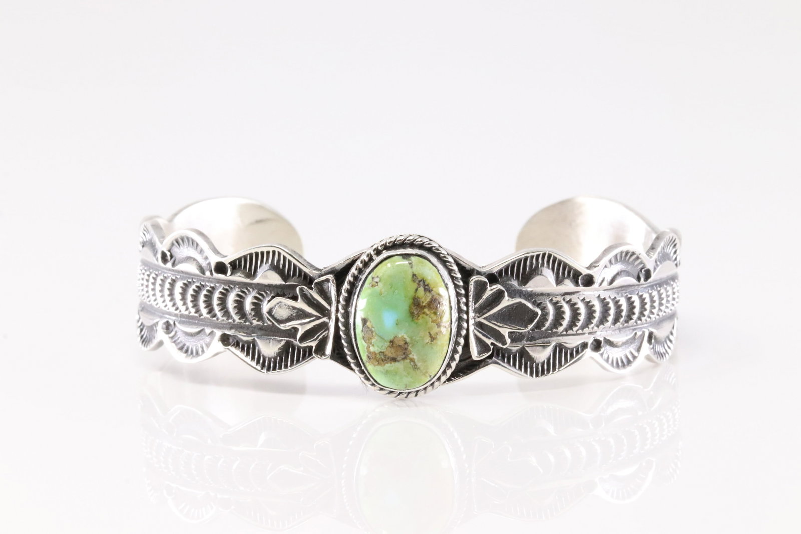 Native America Navajo Sterling Silver Sonora Gold Turquoise Bracelet Cuff By Leonard Maloney.: This is a Native America Navajo Sterling Silver Sonora Gold Turquoise Bracelet Cuff By Leonard Maloney.