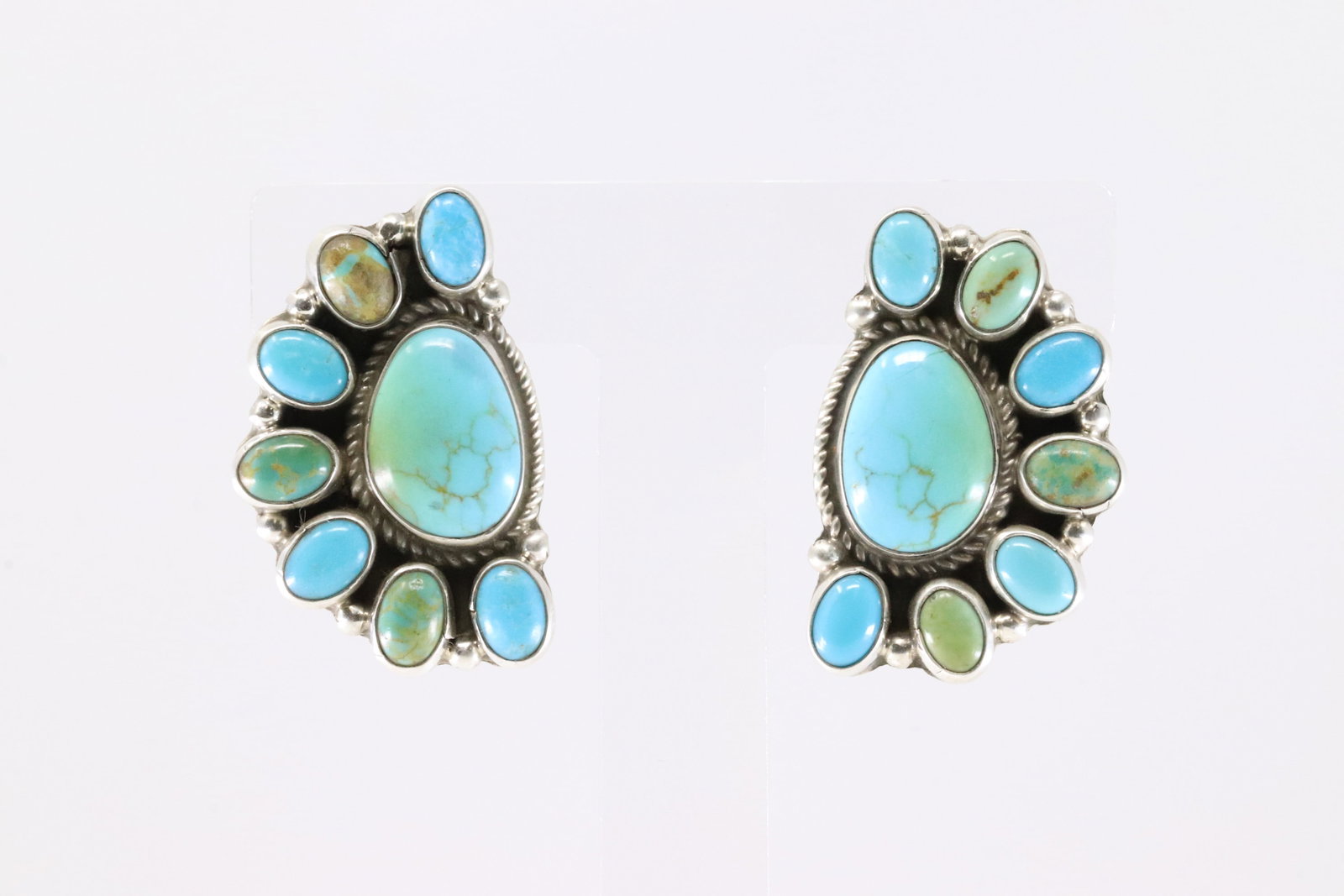 Native America Navajo Sterling Silver Kingman Turquoise Post Earring's By Geraldine James.: This is a Native America Navajo Sterling Silver Kingman Turquoise Post Earring's By Geraldine James.