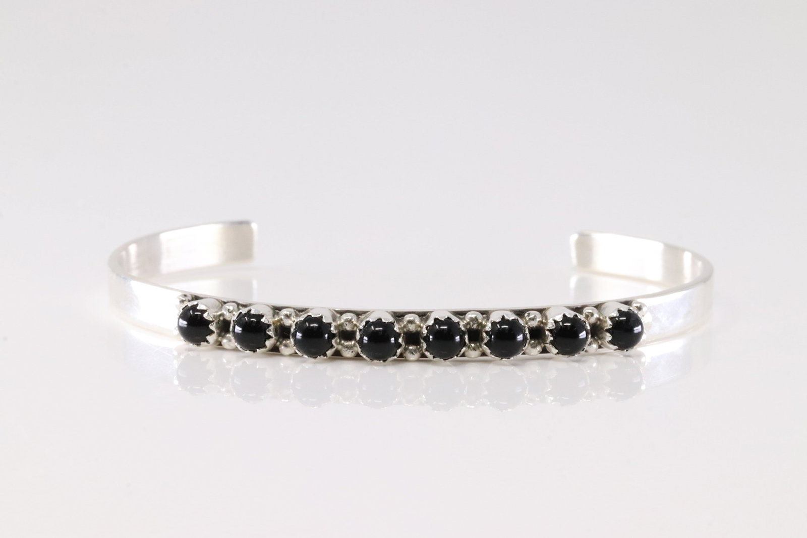 Native America Navajo Sterling Silver Black Onyx Bracelet Cuff By GP.SRY.: This is a Native America Navajo Sterling Silver Black Onyx Bracelet Cuff By GP.SRY