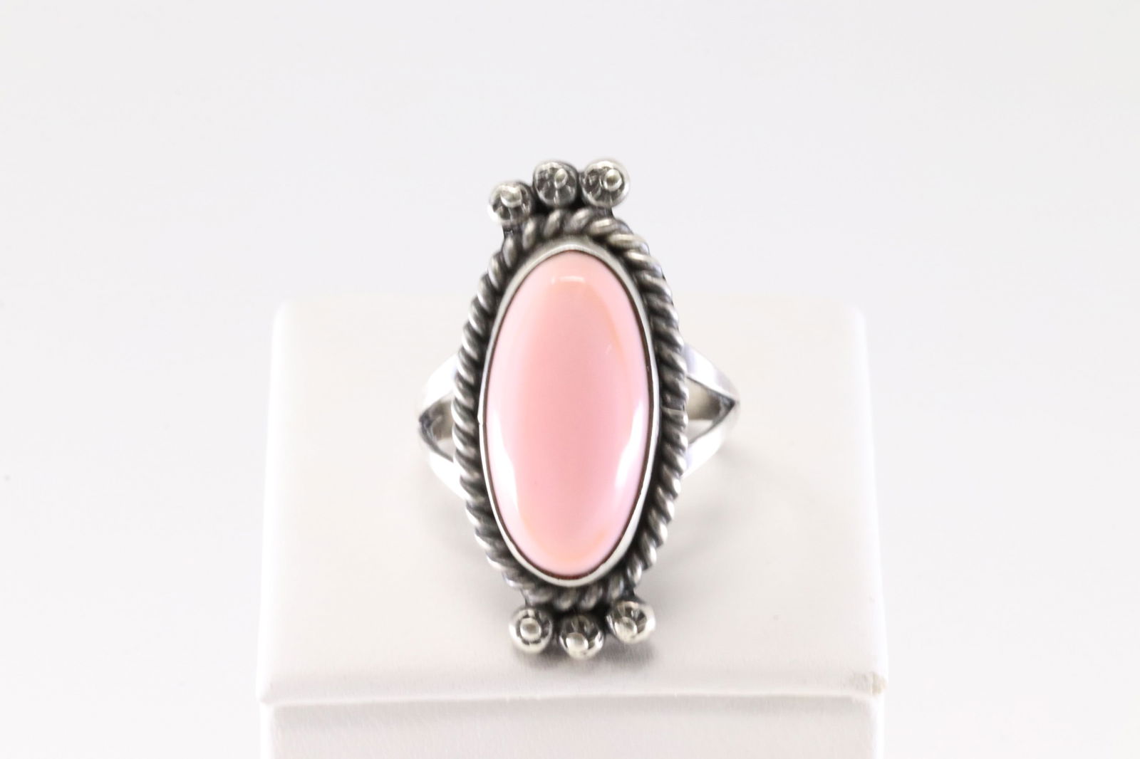 Native America Navajo Sterling Silver Pink Conch Ring By F. (1 of 4)