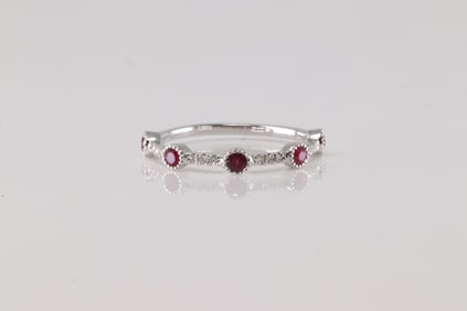 Ruby & Diamond Ring 10Kt.