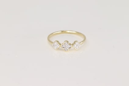 Diamond Flower Ring 14Kt.