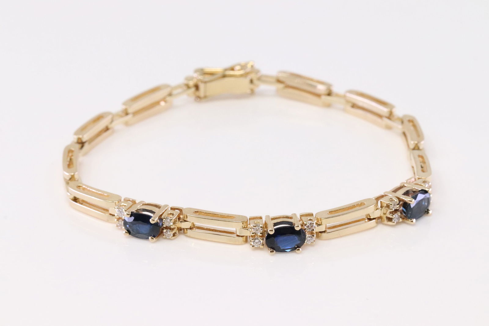 Sapphire & Diamond Bracelet 14Kt. (1 of 4)