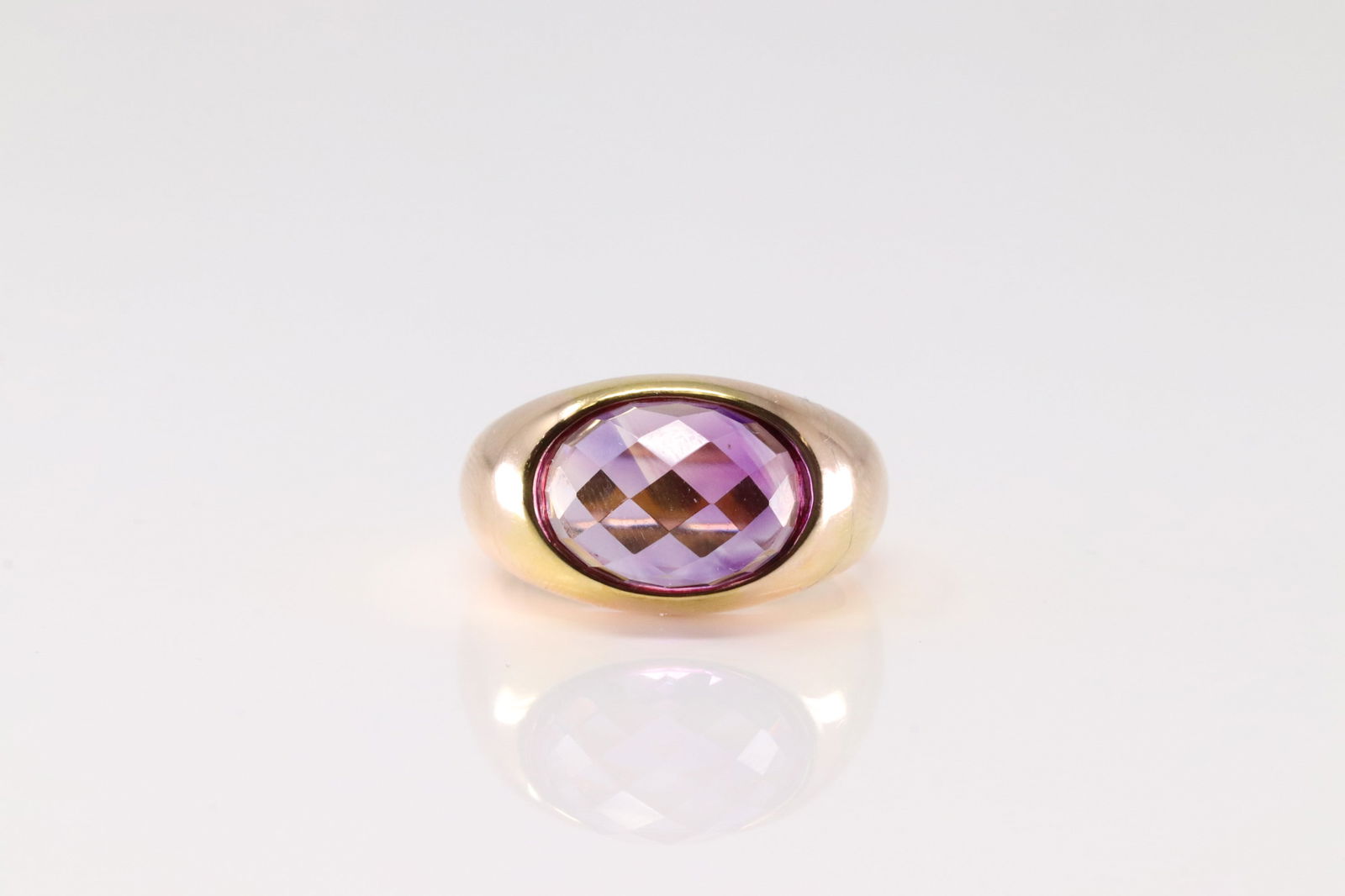 Elegant Amethyst Ring 14Kt. (1 of 4)