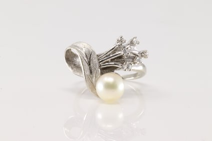 Pearl & Diamond Ring 14Kt.