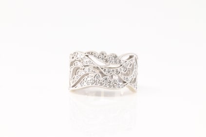 Elegant Diamond Ring 14Kt.