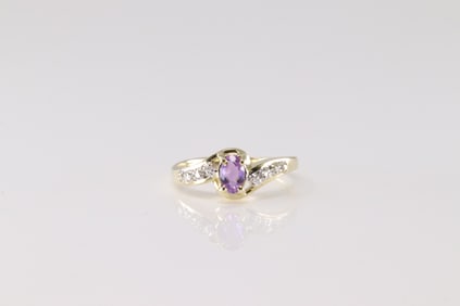 Amethyst & Diamond Ring 14Kt.