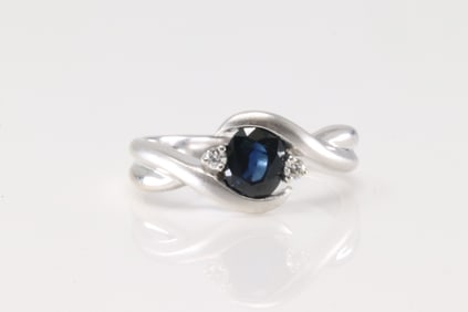 Sapphire & Diamond Ring 18Kt.