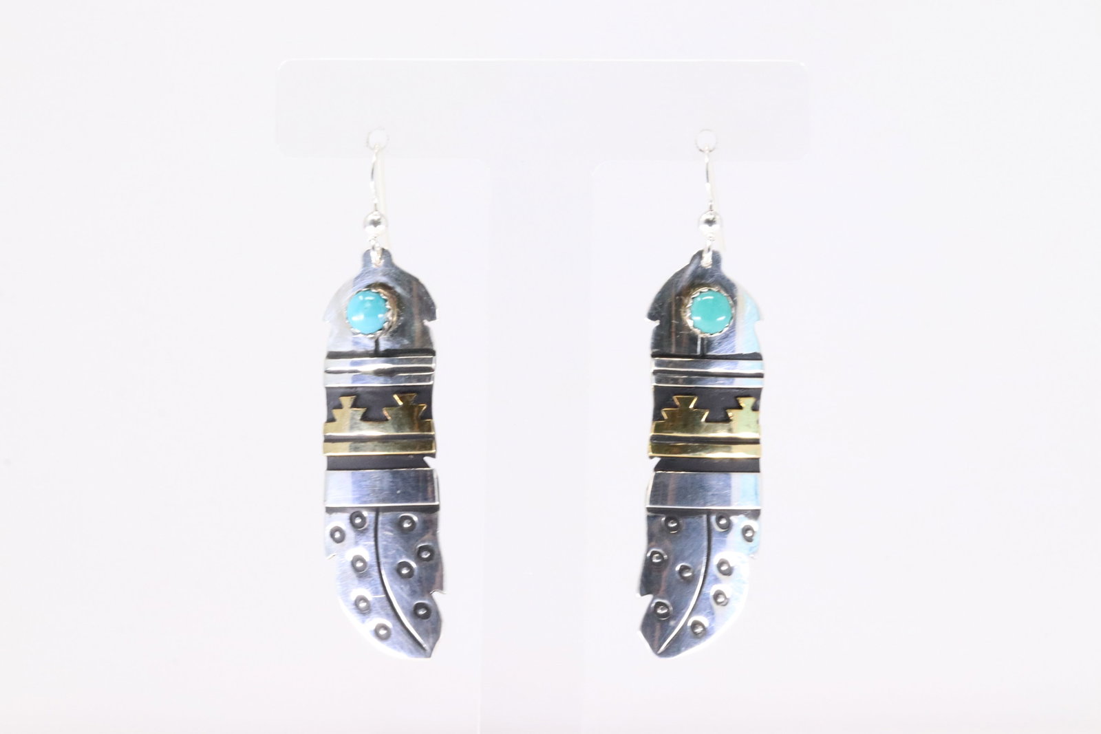 Native America Navajo Sterling Silver Turquoise Dangling Earring's By T&R Singer.: This is a Native America Navajo Sterling Silver Turquoise Dangling Earring's By T&R Singer.