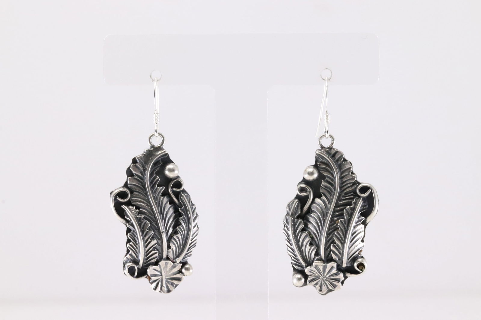 Native America Navajo Sterling Silver Leaf Dangling Earring's By Harry B Yazzie. (1 of 4)