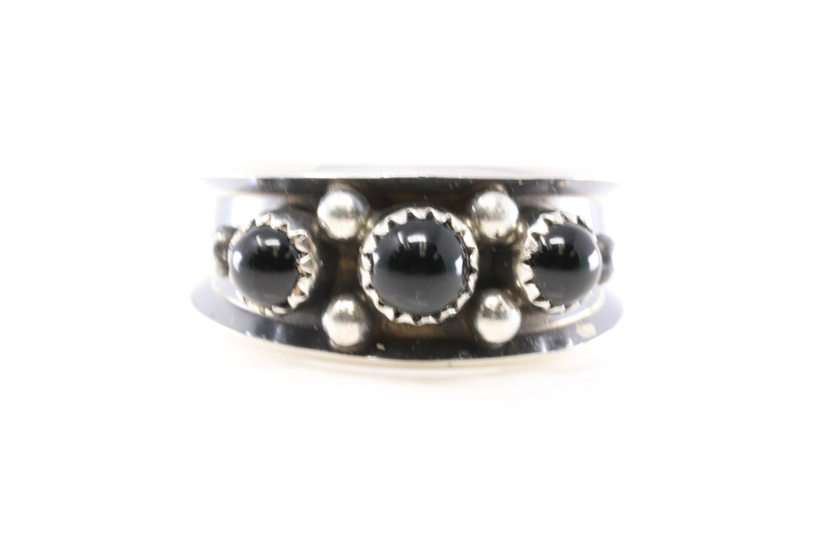 Native America Navajo Sterling Silver Black Onyx Ring By Paul largo.: This is a Native America Navajo Sterling Silver Black Onyx Ring By Paul Largo. Ring size: 12.25.