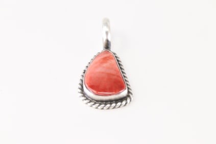 Native America Navajo Sterling Silver Spiney Oyster Pendent By Donovan Steek.