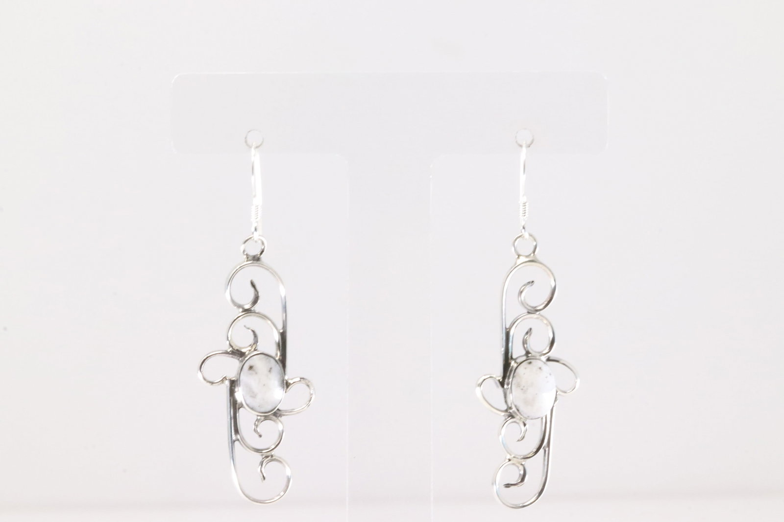Native America Navajo Sterling Silver White Buffalo Dangling Earring's By Sheena Jack.: This is a Native America Navajo Sterling Silver White Buffalo Dangling Earring's By Sheena Jack.