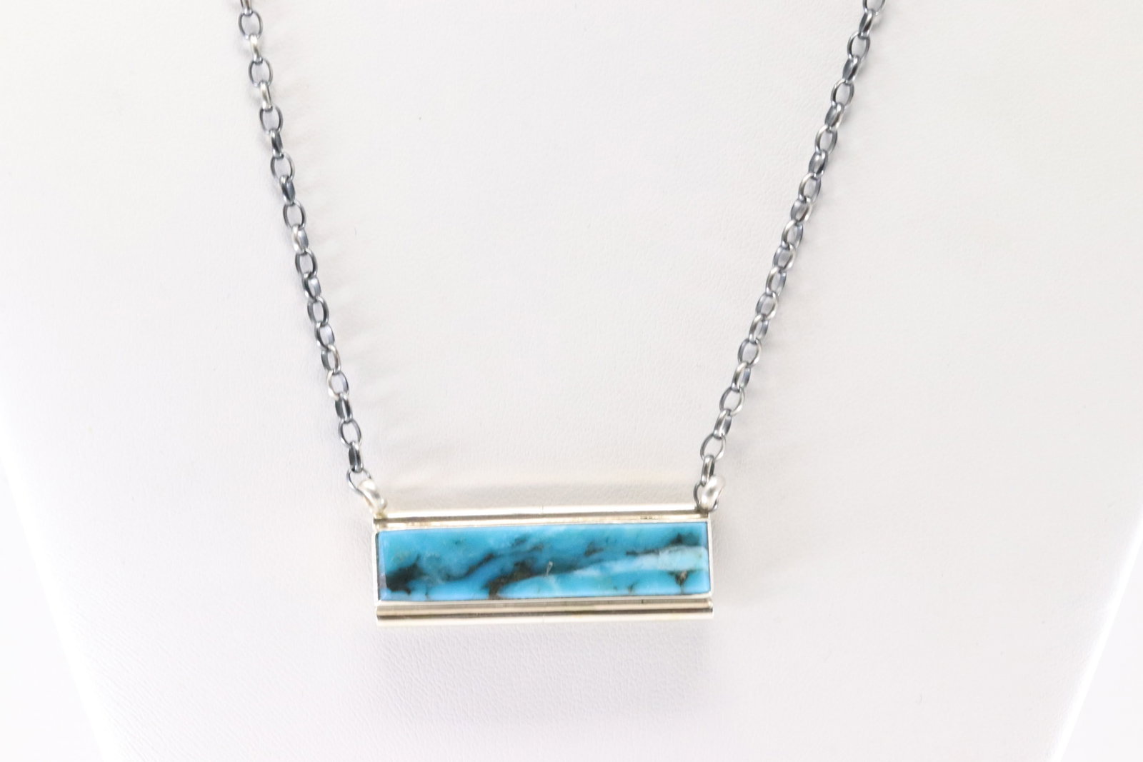 Native American Navajo Sterling Silver Kingman Turquoise Necklace By Steve Francisco.: This is a Native American Navajo Sterling Silver Kingman Turquoise Necklace By Steve Francisco. Necklace Length: 18.00.
