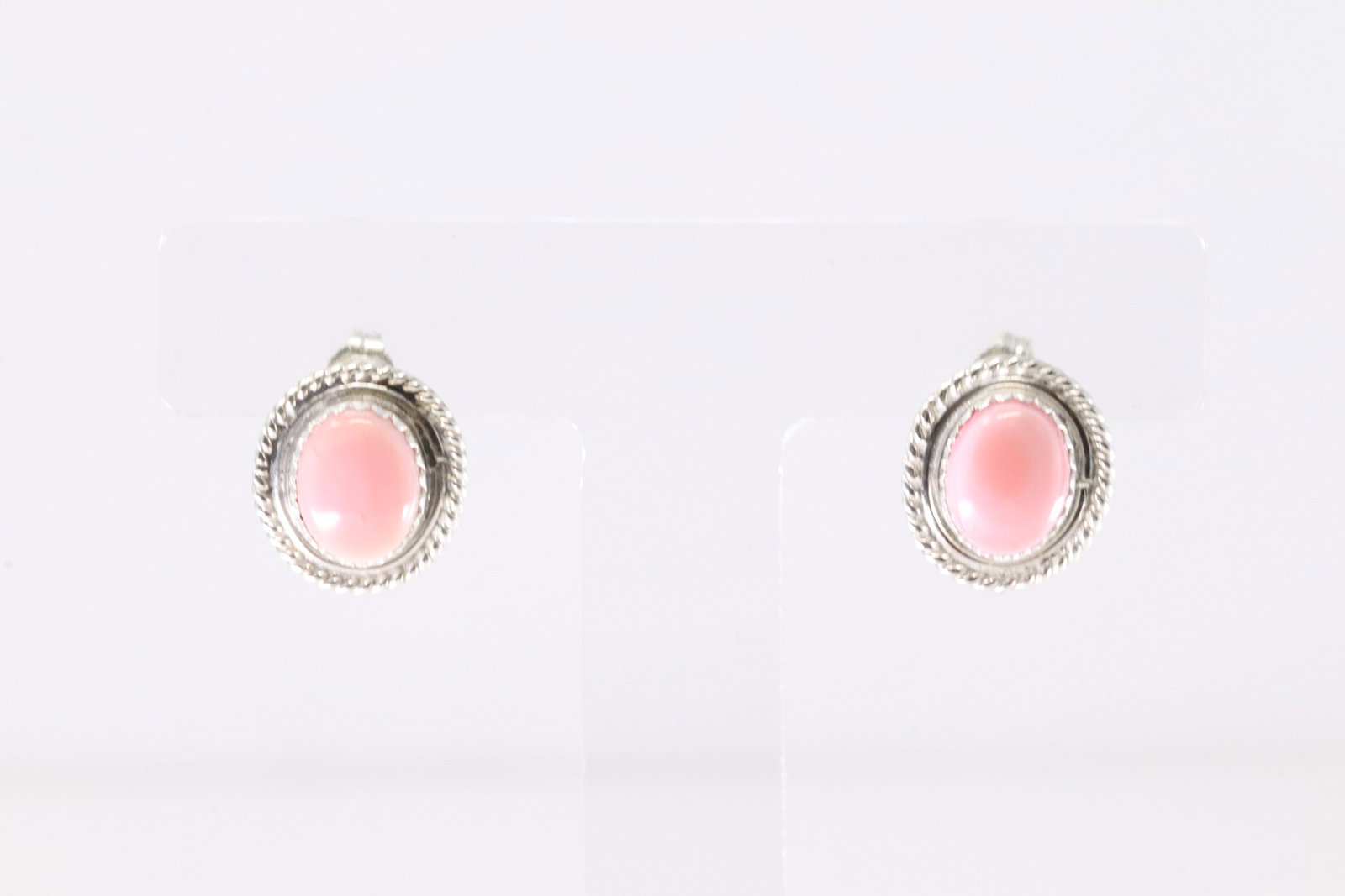 Native America Navajo Sterling Silver Pink Conch Post Earring's By J.Frank / Byron Begay.: This is a Native America Navajo Sterling Silver Pink Conch Post Earring's By J.Frank / Byron Begay.
