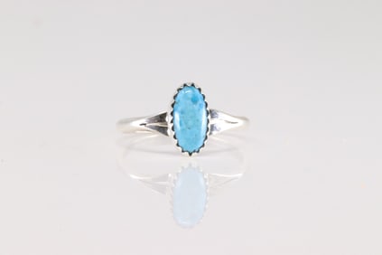 Native America Navajo Sterling Silver Turquoise Ring By Matthew Gordon.