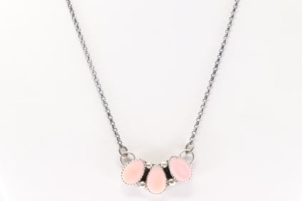 Native America Navajo Sterling Silver Pink Conch Shell Necklace By B.