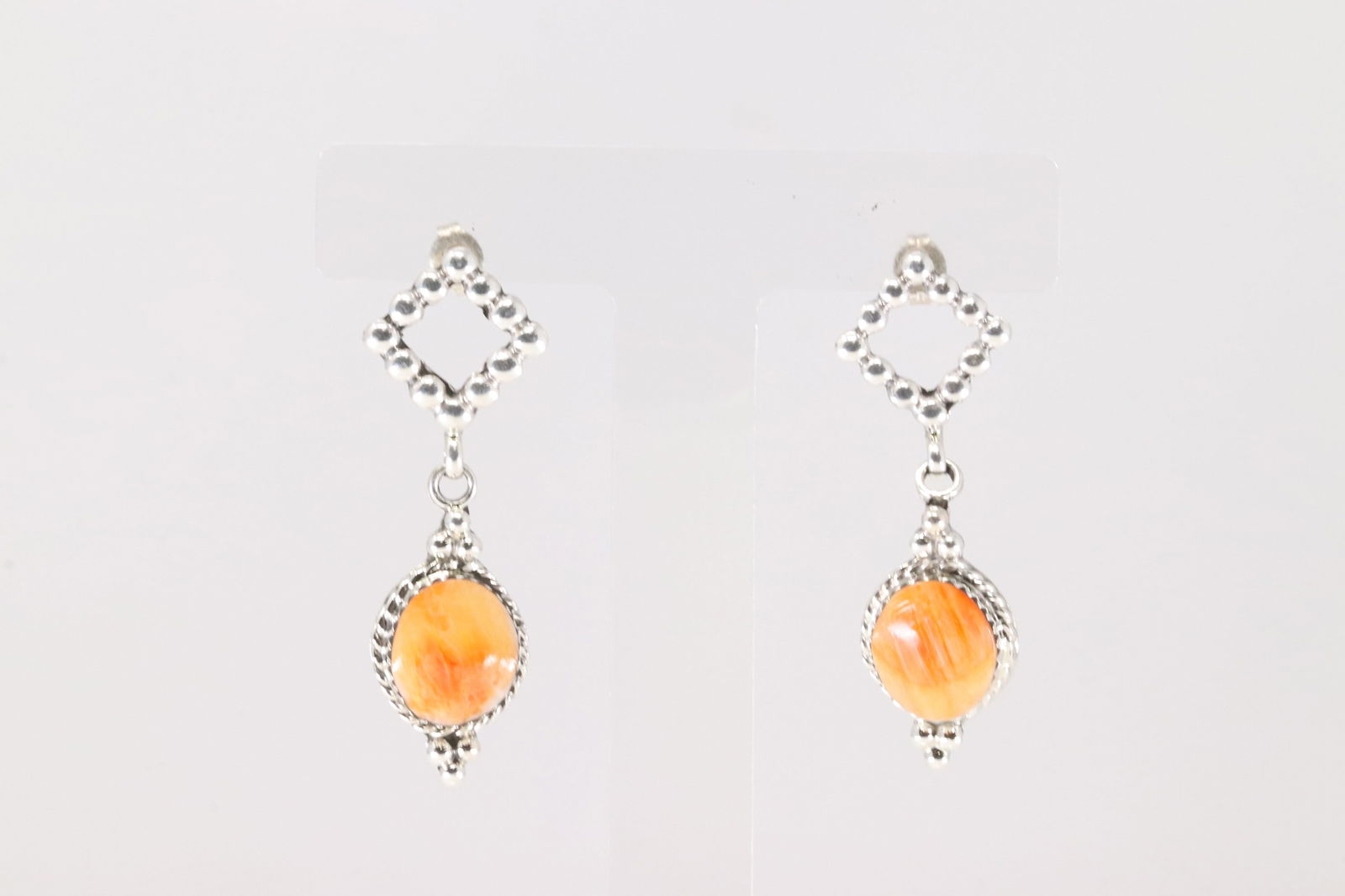 Native America Navajo Sterling Silver Spiny Oyster Post / Dangling Earring's By Phyllis A.Smith.: This is a Native America Navajo Sterling Silver Spiny Oyster Post / Dangling Earring's By Phyllis A.Smith.