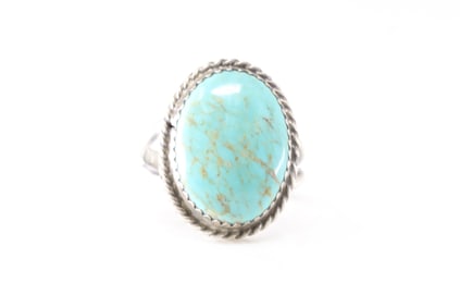Native America Navajo Sterling Silver Turquoise Ring.