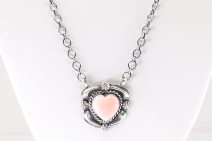 Native America Navajo Sterling Silver Pink Conch Shell Heart Necklace By J.J.J.