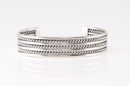 Native America Navajo Sterling Silver Solid Bracelet Cuff By Elaine Tahe.