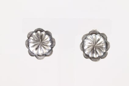 Native America Navajo Sterling Silver Solid Post Earring's By Joan Begay.