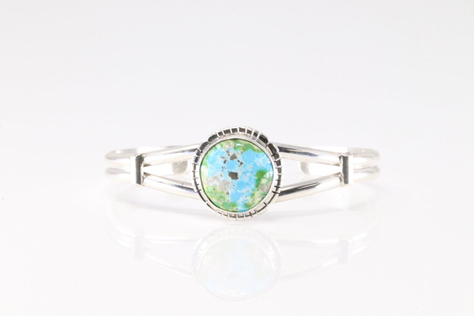 Native America Navajo Sterling Silver Sonora Gold Turquoise Bracelet Cuff By S.E.: This is a Native America Navajo Sterling Silver Sonora Gold Turquoise Bracelet Cuff By S.E.