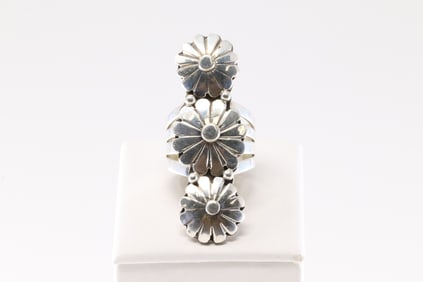 Native America Navajo Sterling Silver Solid Stamped Flower Ring By Jimmy Garcia.
