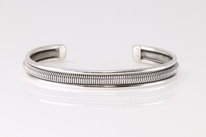 Native America Navajo Sterling Silver Solid Bracelet Cuff By Elaine Tahe.
