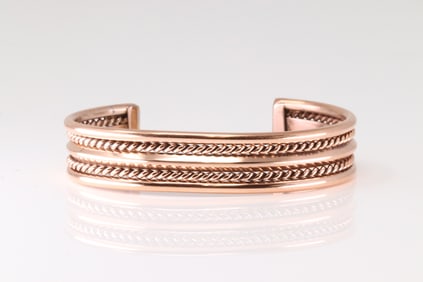 Native America Navajo Copper Bracelet Cuff By Elaine Tahe.