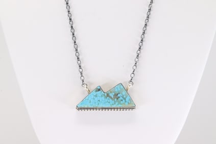 Native America Navajo Sterling Silver Kingman Turquoise Necklace By Augustine Largo.