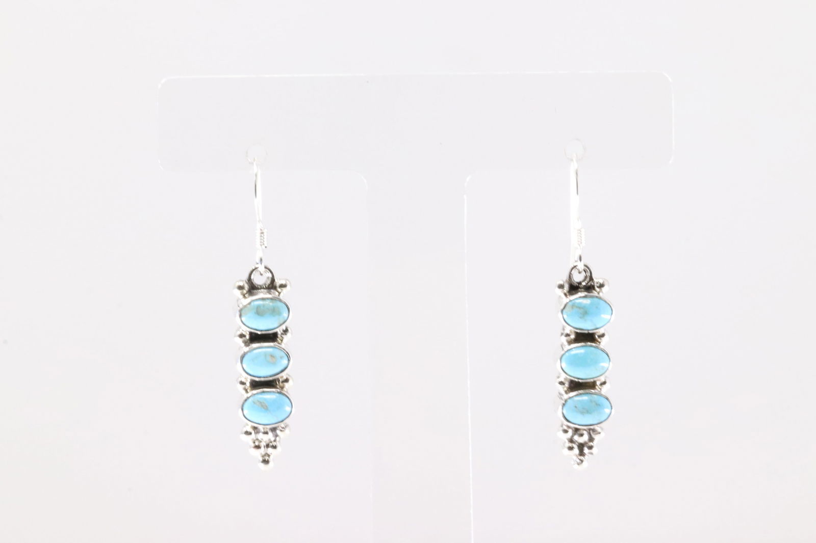 Native America Navajo Sterling Silver Turquoise 3 Stone Dangling Earring's By Gary Shorty.: This is a Native America Navajo Sterling Silver Turquoise 3 Stone Dangling Earring's By Gary Shorty.