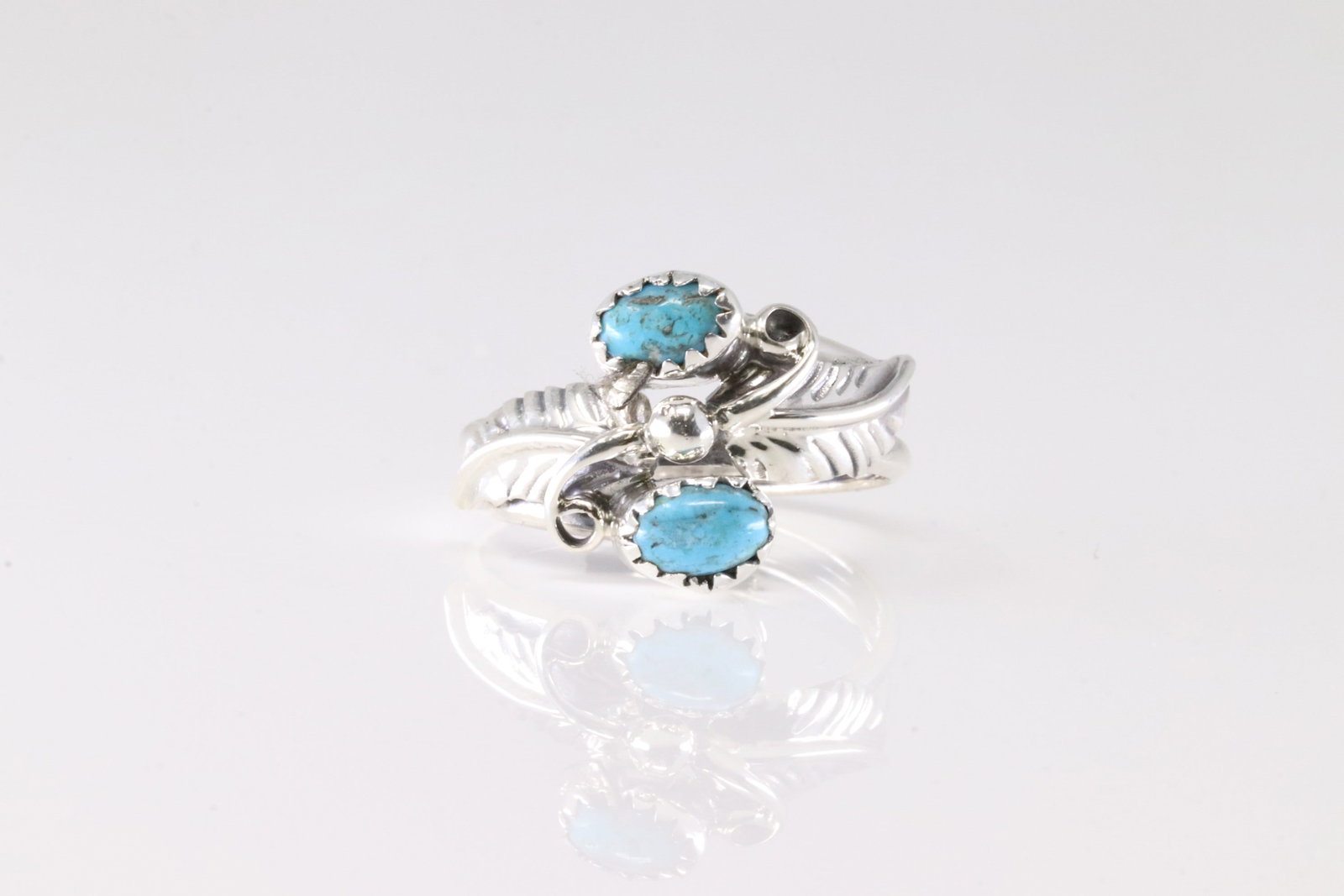 Native America Navajo Sterling Silver Turquoise Feather Ring By Harry B. Yazzie.: This is a Native America Navajo Sterling Silver Turquoise Feather Ring By Harry B. Yazzie. Ring Size: 8.00.
