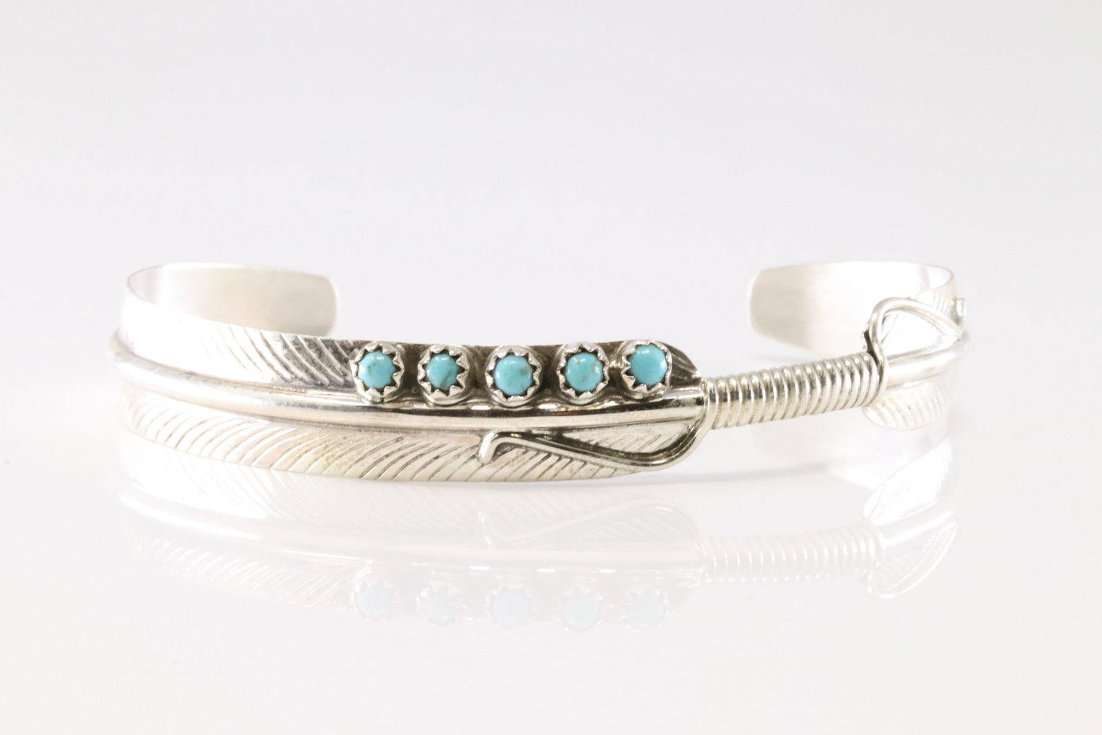 Native America Navajo Sterling Silver Turquoise Bracelet Cuff By Aaron Davis.: This is a Native America Navajo Sterling Silver Turquoise Bracelet Cuff By Aaron Davis.