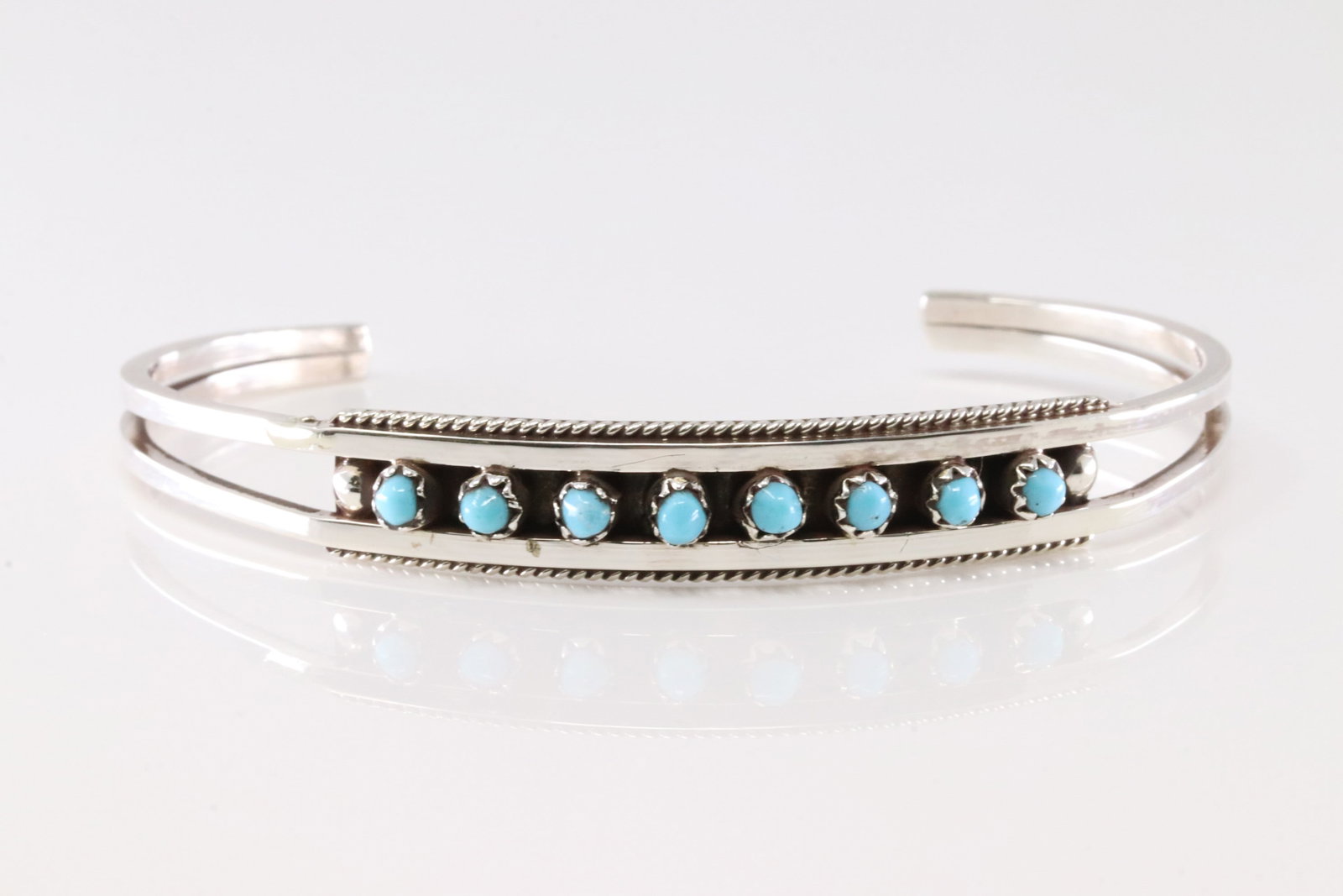 Native America Zuni Sterling Silver Turquoise Bracelet Cuff By Susie Livingston.: This is a Native America Zuni Sterling Silver Turquoise Bracelet Cuff By Susie Livingston.
