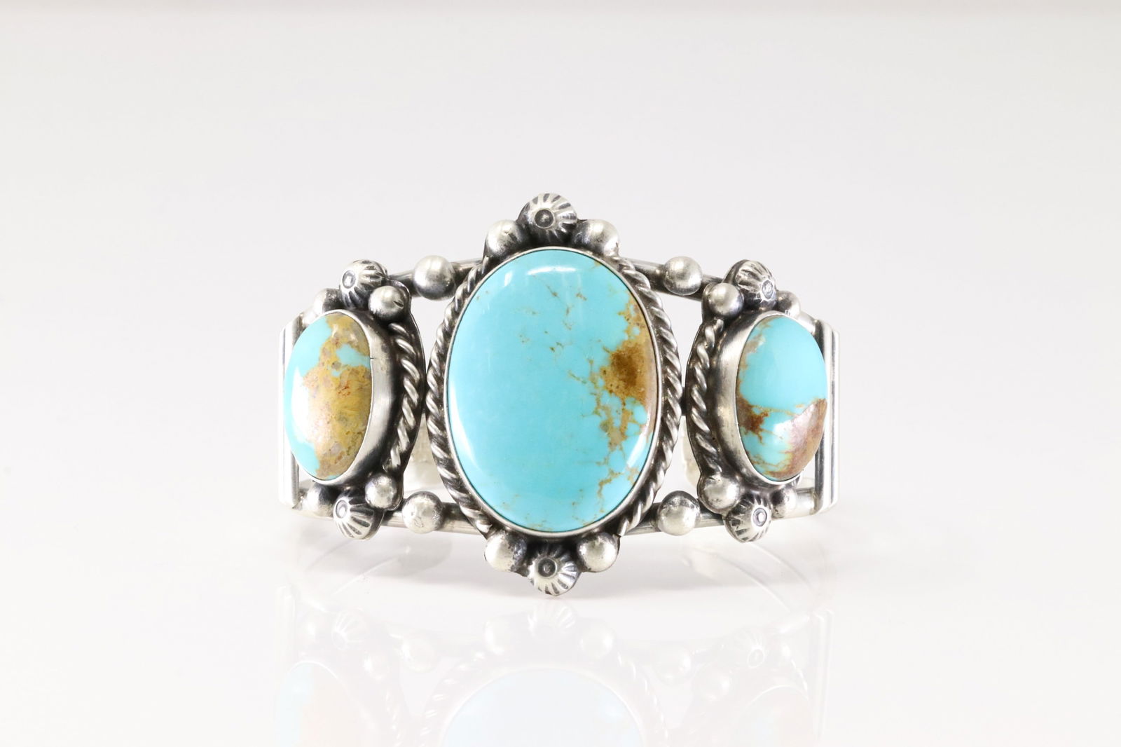 Native America Navajo Sterling Silver Kingman Turquoise Bracelet Cuff By Augustine Largo. (1 of 4)