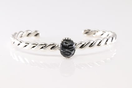 Native America Navajo Sterling Silver White Buffalo Bracelet Cuff By Ryntanna Yazzie.