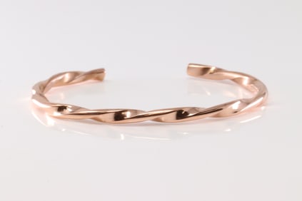 Native America Navajo Copper Bracelet Cuff By Elaine Tahe.