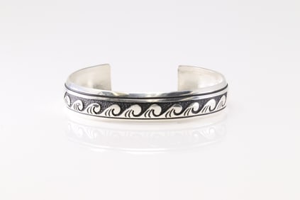 Native America Navajo Sterling Silver Solid Stamped Waves Bracelet Cuff By T/R Singer.