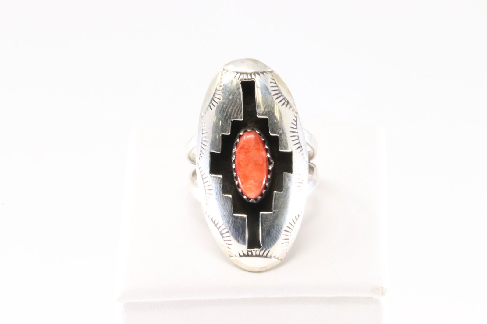 Native America Navajo Sterling Silver Spiny Oyster Ring By Felix Perry. (1 of 4)