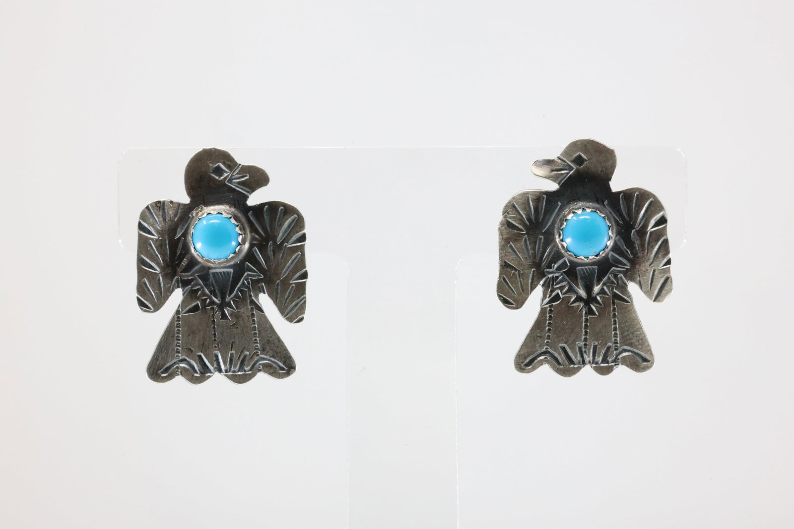 Native America Navajo Sterling Silver Turquoise Thunderbird Post Earring By Gabriela Yazzie. Stamp: This is a Native America Navajo Sterling Silver Turquoise Thunderbird Post Earring By Gabriela Yazzie. Stamp G.T.Y.