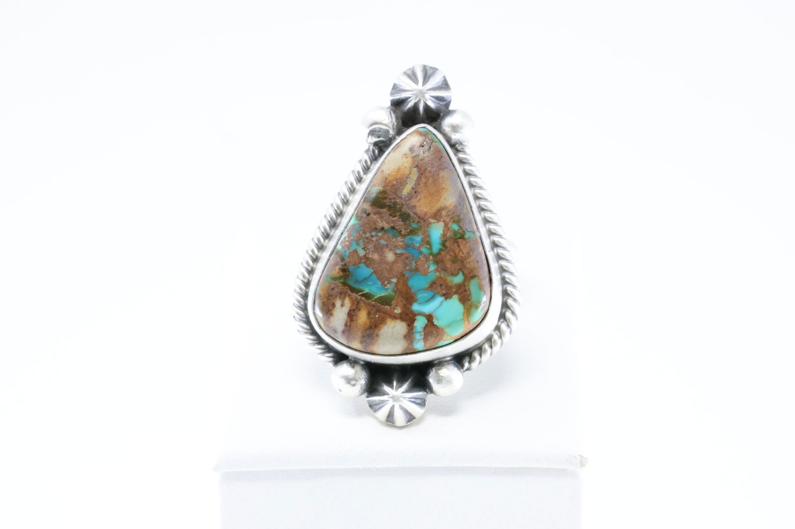 Native America Navajo Sterling Silver Turquoise Ring By Dixon.: This is a Native America Navajo Sterling Silver Turquoise Ring By Dixon. Ring size: 8.00.