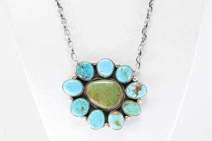 Native America Navajo Sterling Silver Kingman Turquoise Necklace By Gerildine James.