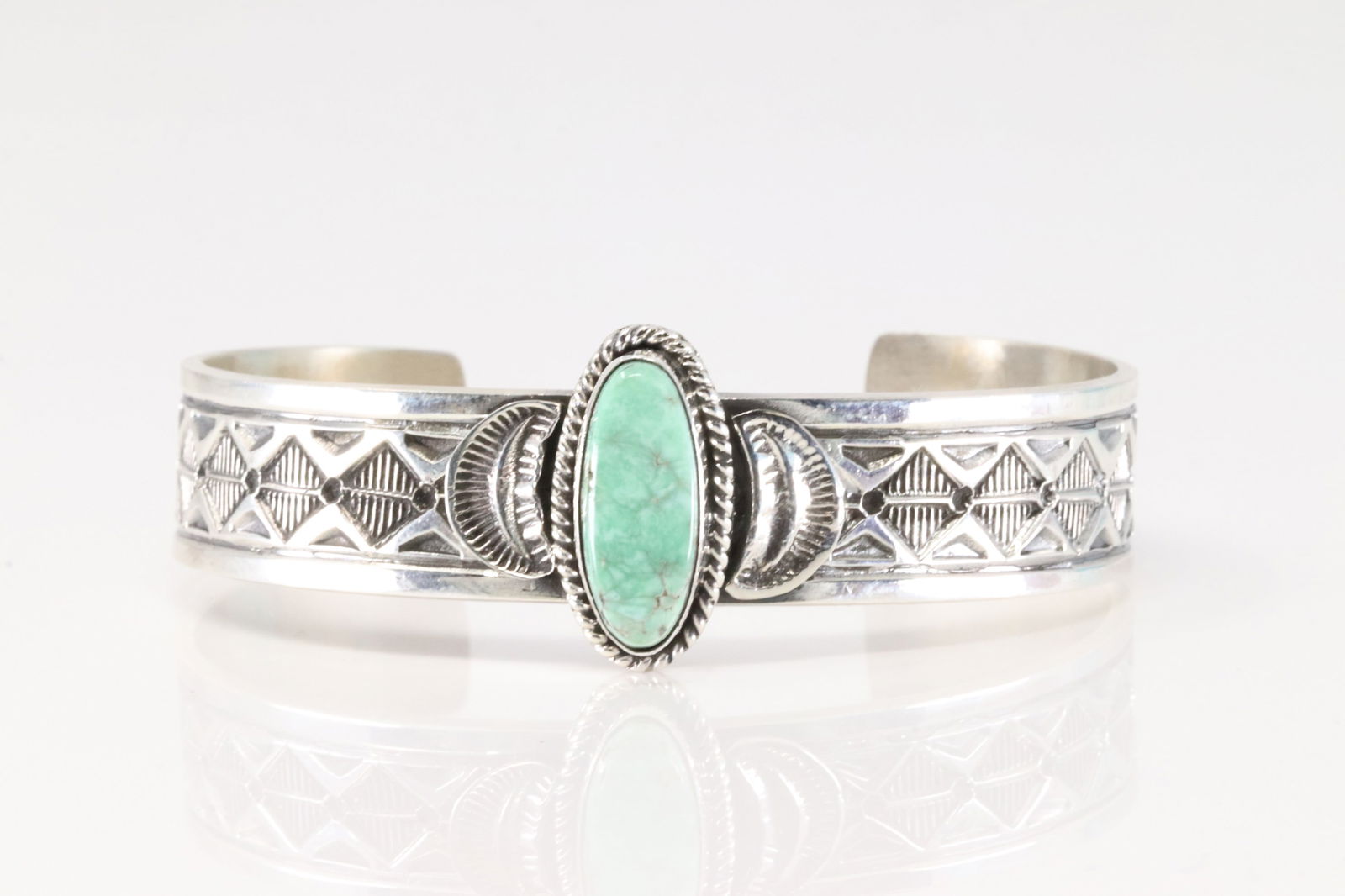 Native America Navajo Sterling Silver Turquoise Bracelet Cuff By Leonard Maloney. (1 of 4)