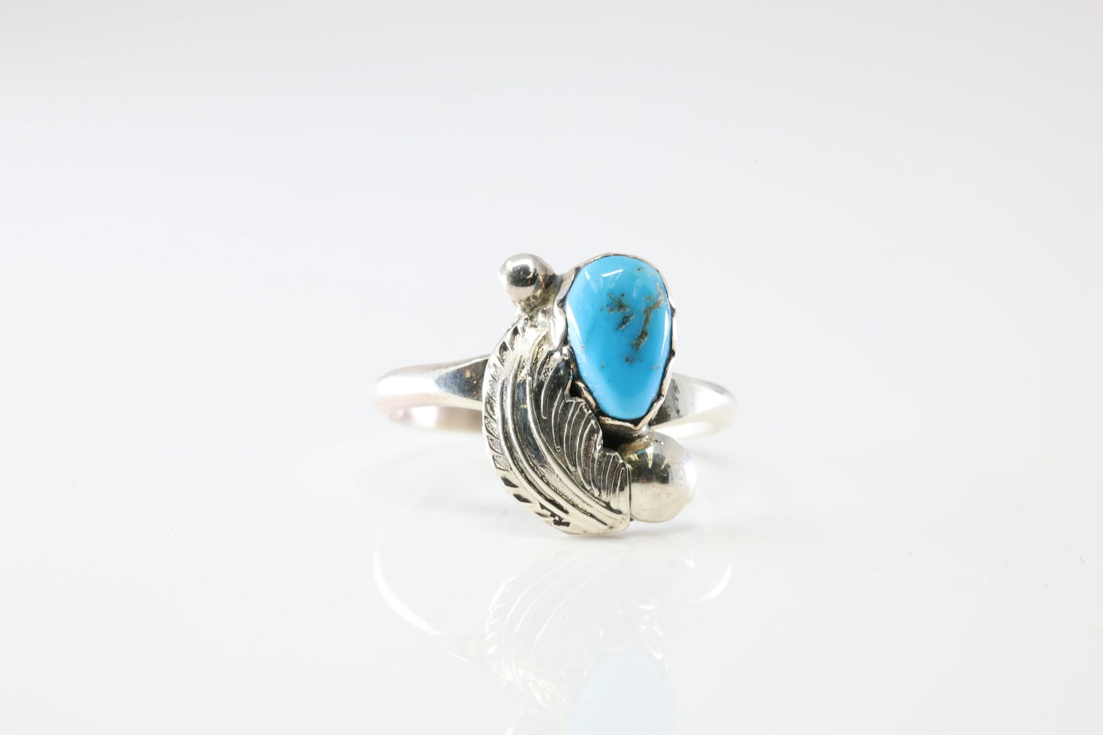 Native America Navajo Sterling Silver Turquoise Ring By Simplicio.: This is a Native America Navajo Sterling Silver Turquoise Ring By Simplicio. Ring size: 7.75.