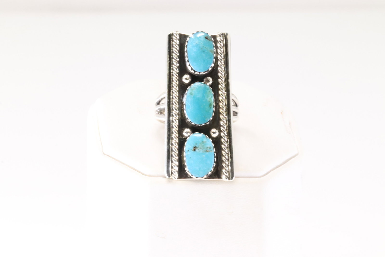 Native America Navajo Sterling Silver Turquoise 3 Stone Ring By Arlene Lewis.: This is a Native America Navajo Sterling Silver Turquoise 3 Stone Ring By Arlene Lewis. Ring Size: 8.50.