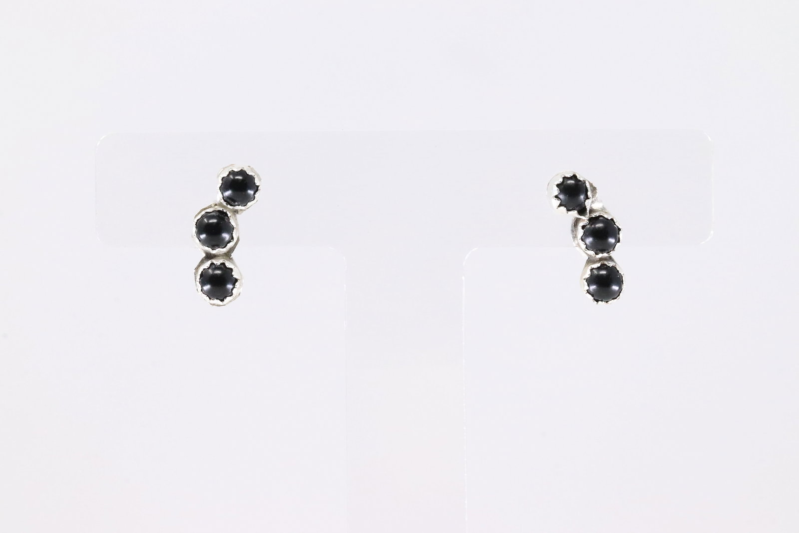 Native America Sterling Silver Black Onyx Post Earring's.: This is a Native America Sterling Silver Black Onyx Post Earring's.